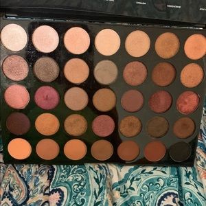 Morphe Fall Into Frost